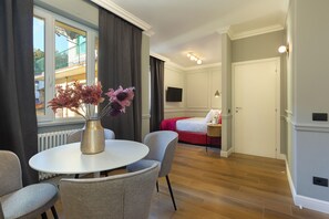 1 bedroom, WiFi, bed sheets - Eden Rooms Rouge (Stresa)
