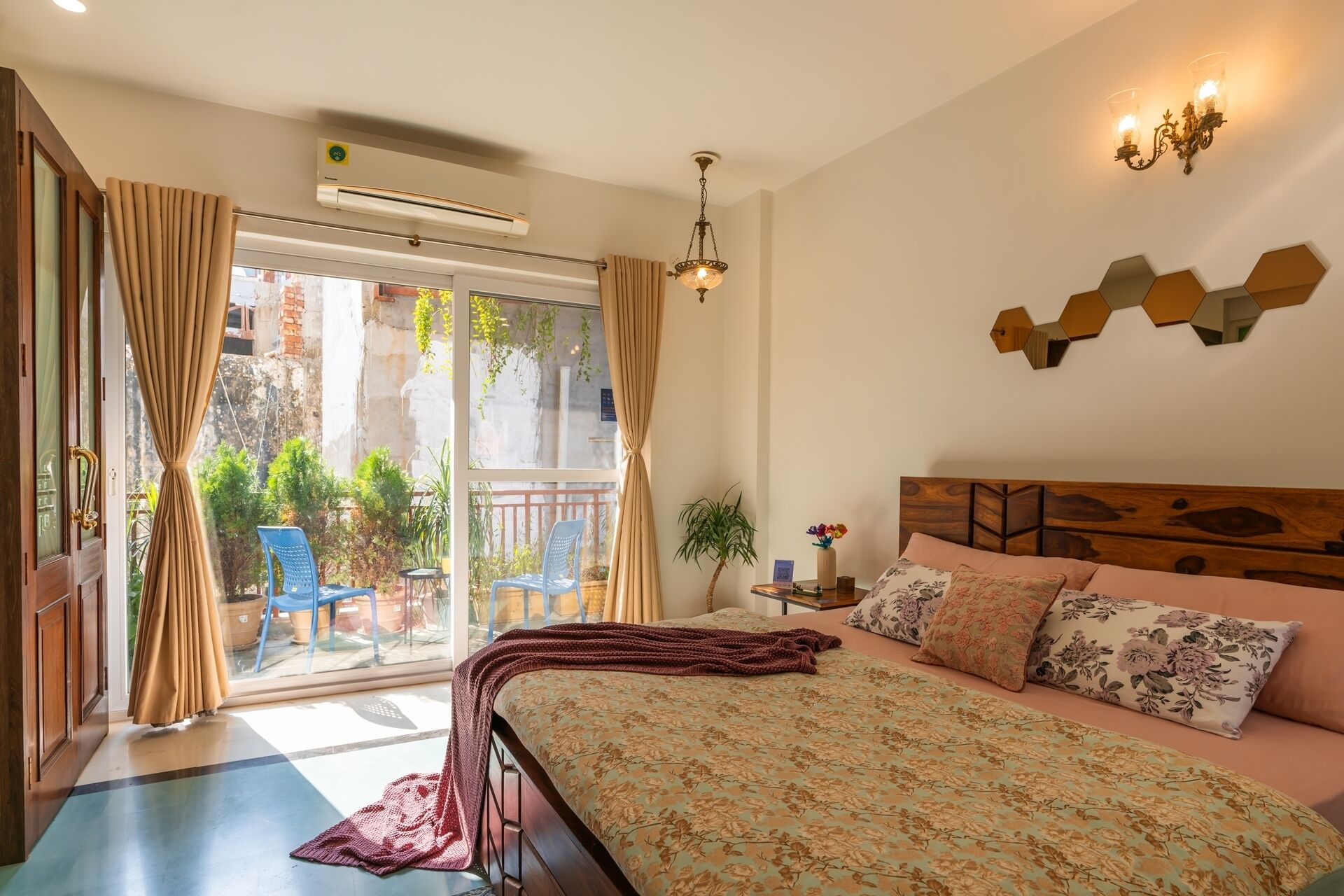 Premium Double Room, Balcony, River View | Air conditioning