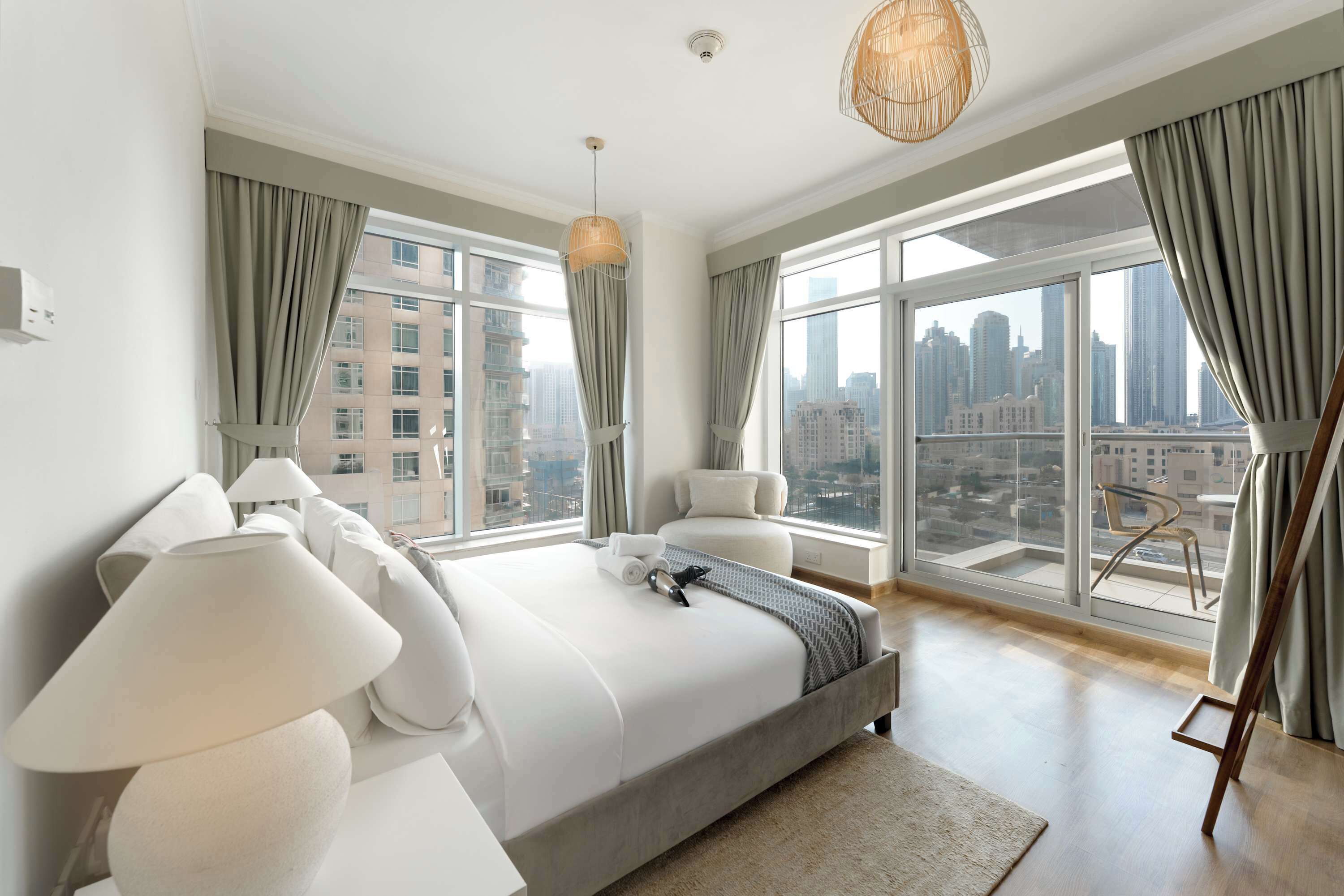 Ferros/tábuas de passar roupa, Wi-Fi, roupa de cama