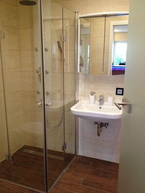 Classic Apartment | Bathroom - Lakeside am Seddinsee (Berlin)