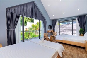 Minibar với thức uống miễn phí, trang trí khác biệt 