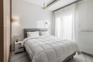 1 bedroom, desk, iron/ironing board, WiFi - Eleanor by halu! - 1-BD Apartment next to Hagia Sophia (Thessaloniki)