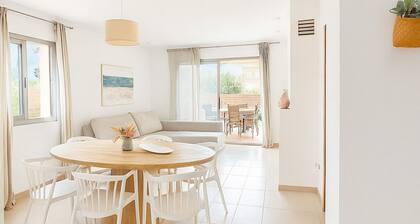 Can Angélica , swimming pool, free wifi, beach, air conditioning, barbecue..