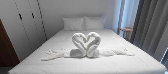 ROXY HOTEL & APARTMENT LAWAS