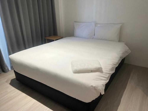 ROXY HOTEL & APARTMENT LAWAS