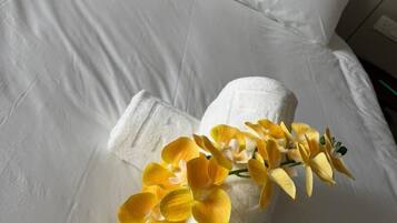 Kamar Double Deluks | Minibar, meja kerja, setrika/meja setrika, dan seprai linen