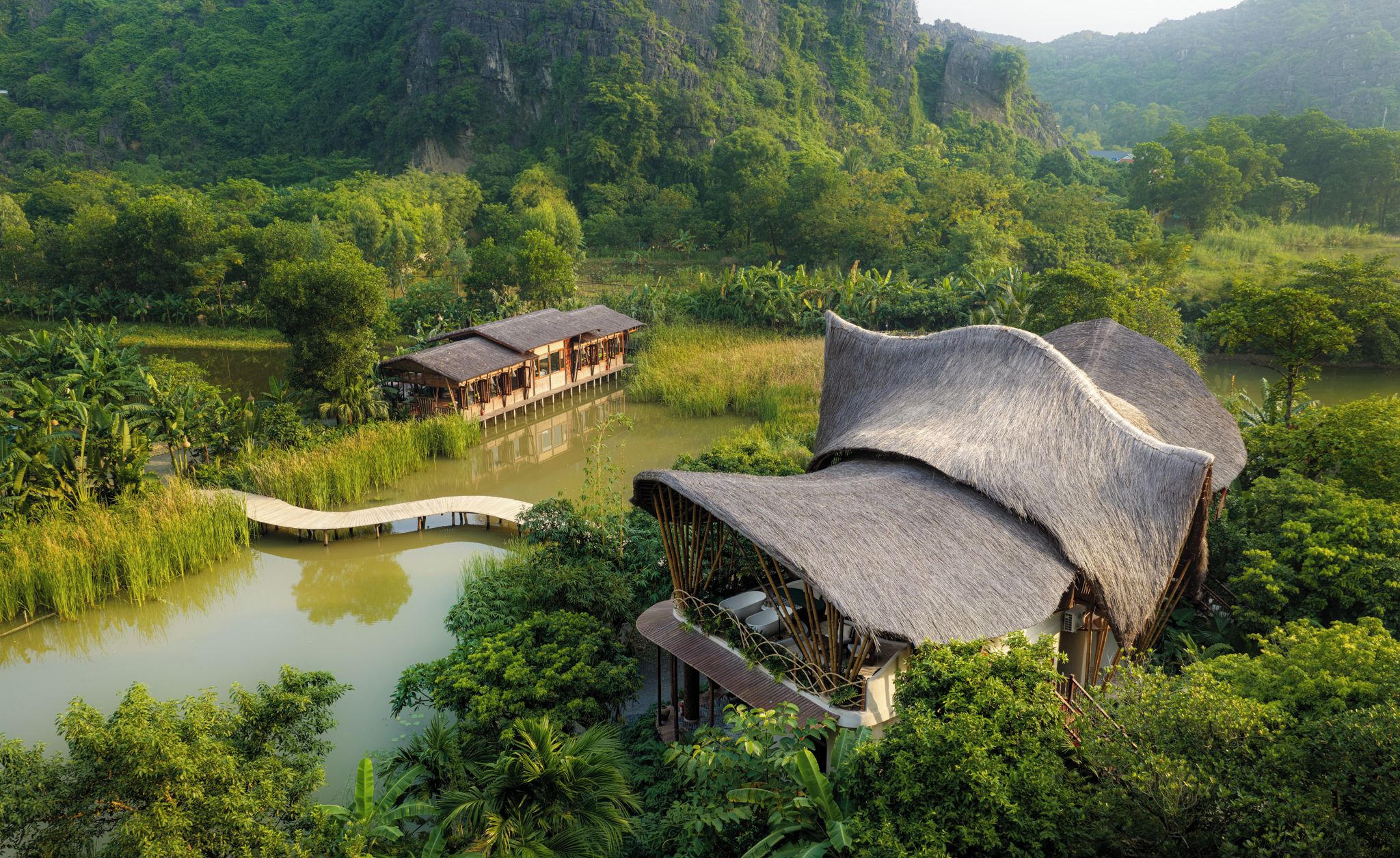 Pemandangan darat dari hartanah