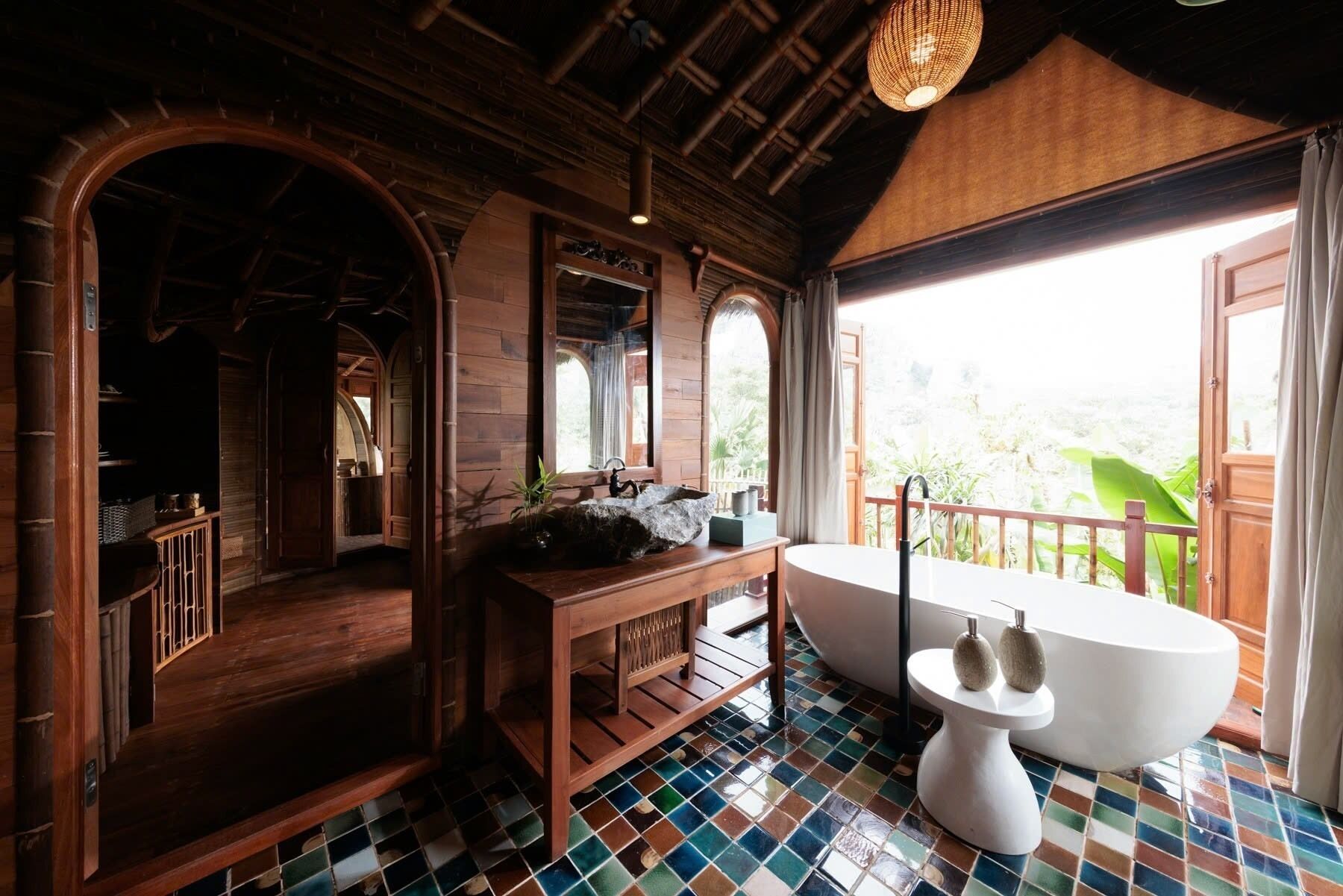 Superior Villa, 1 Bedroom, Mountain View | Bathroom