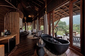 Grand Villa, 1 Bedroom, Mountain View | Deep soaking bathtub - Lamia Bamboo Retreat Ninh Binh (Hoa Lu)