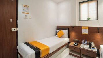 Desk, laptop workspace, free WiFi