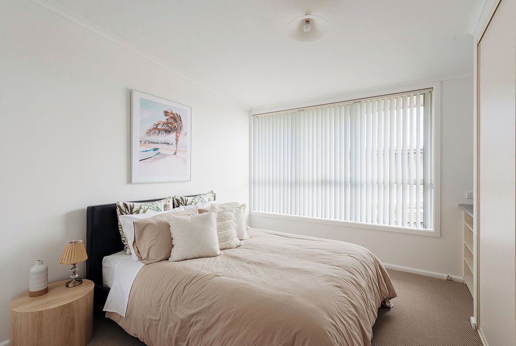 3 bedrooms, desk, iron/ironing board, travel crib