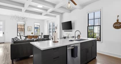 Minutes from Main Street | Private Franklin Retreat | Fowlkes Street