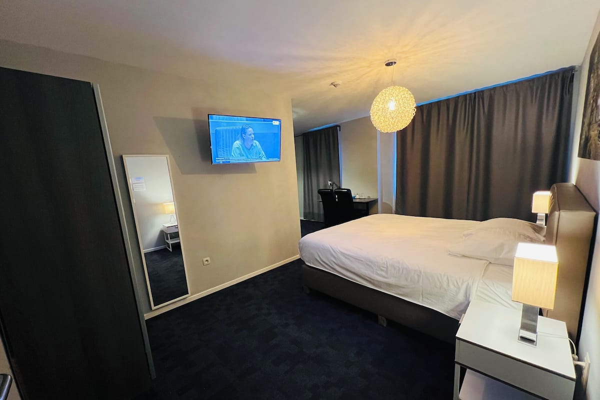 Standard Family Room | 書桌、免費 Wi-Fi