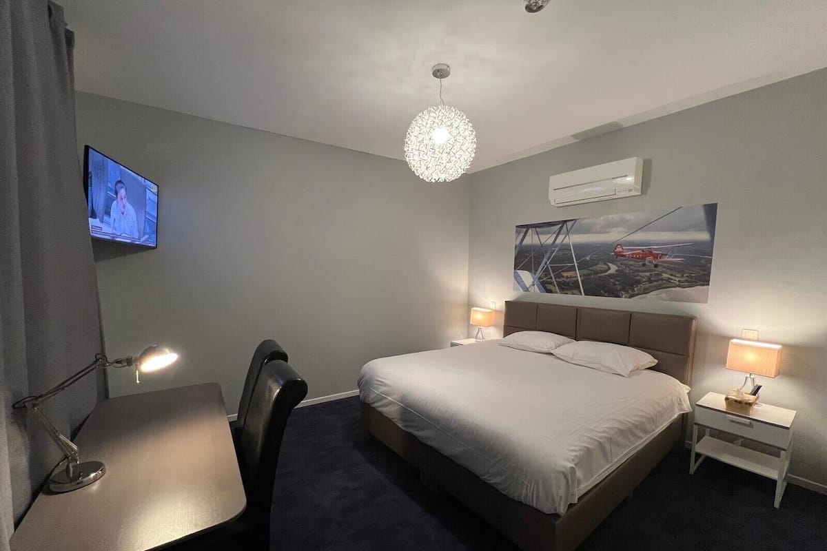 Habitación doble Deluxe | Escritorio y wifi gratis