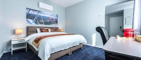 Escritorio y wifi gratis