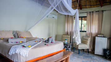 In-room safe, iron/ironing board, free WiFi