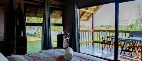 Luxury Cabin, Balcony, River View | In-room safe, iron/ironing board, free WiFi
