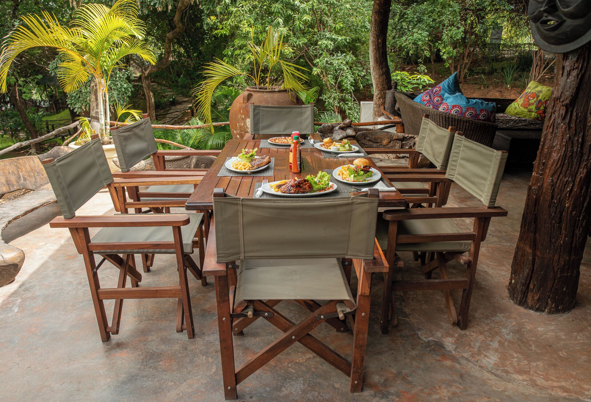 Outdoor dining