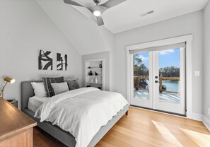 6 bedrooms, iron/ironing board, free WiFi, bed sheets