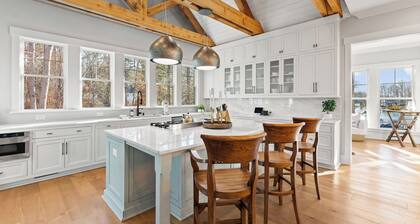 Waterfront Estate + Dock + Pool | Game Room | Sleeps 16 | Southern Belle Estate
