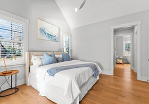 6 bedrooms, iron/ironing board, free WiFi, bed sheets