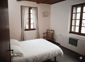 Tabla de planchar con plancha y Internet