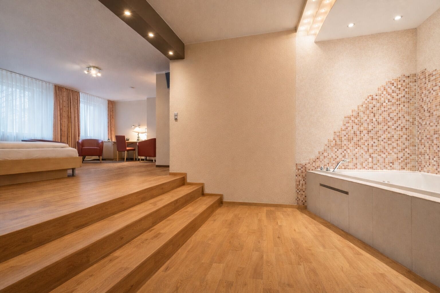 In-room safe, free WiFi, bed sheets