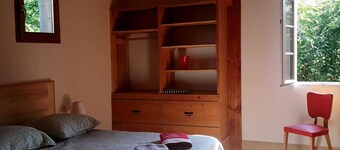 Country house with garden, at the start of hiking trails