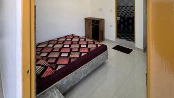 Deluxe Double or Twin Room, Balcony, Mountain View | Free WiFi