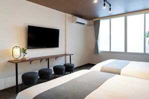 Habitación con 2 camas individuales | Escritorio, wifi gratis, ropa de cama