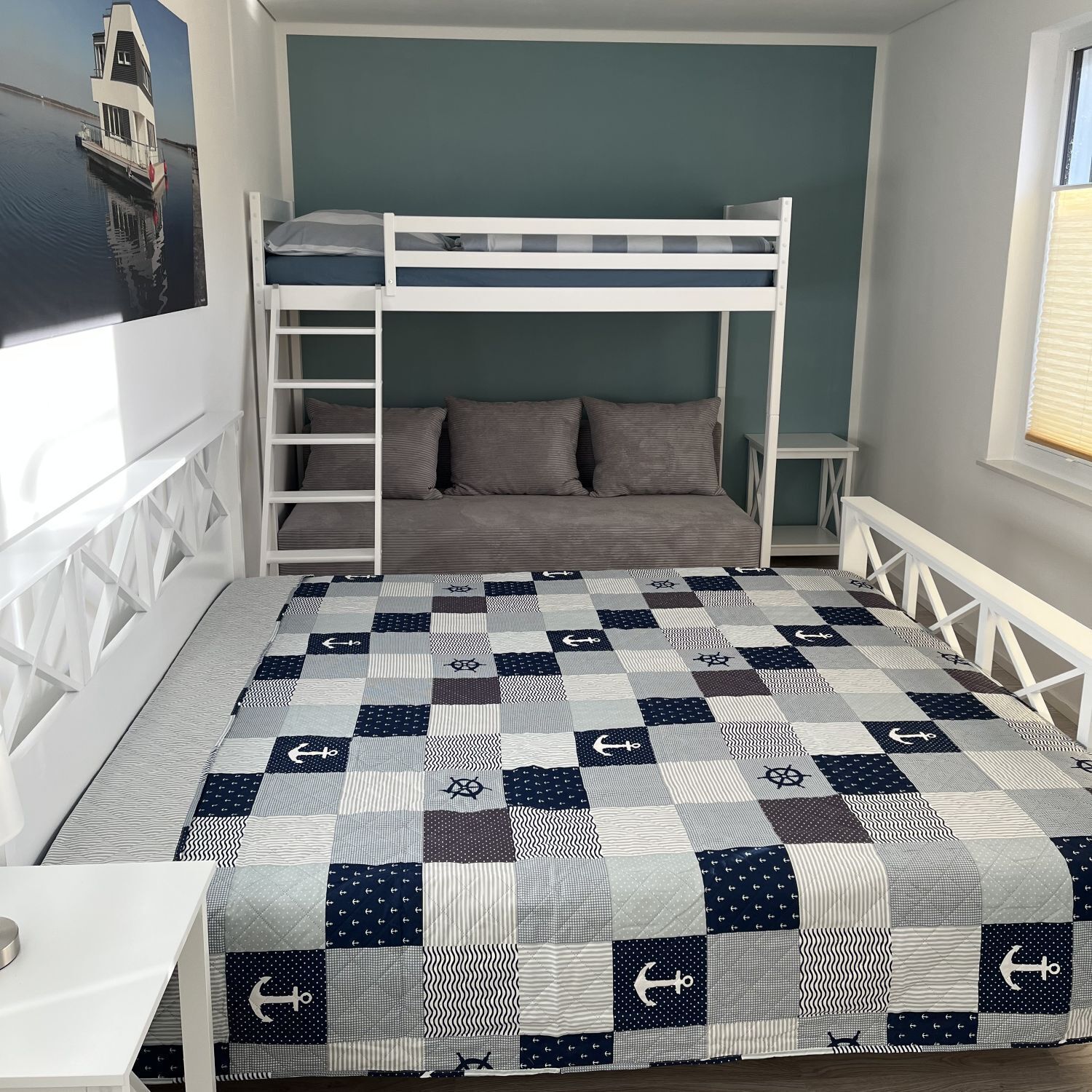 2 slaapkamers, een strijkplank/strijkijzer, gratis wifi, beddengoed