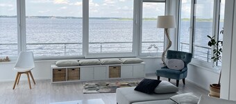 Floating house "Meerferien" - on the large Goitzsche lake - PURE LUXURY