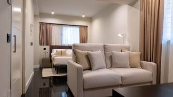 Studio, Mobility Accessible | Blackout drapes, iron/ironing board, free WiFi