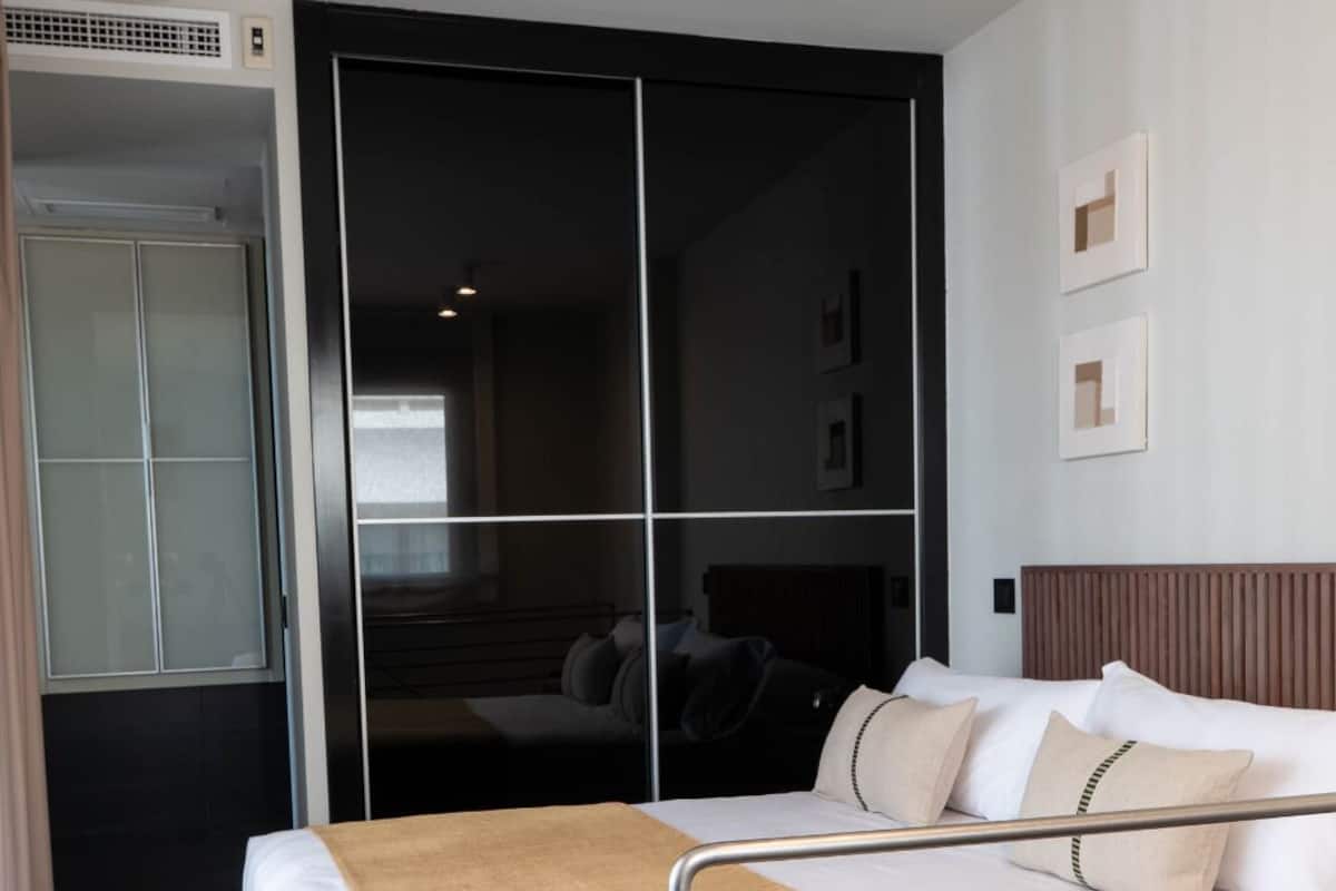 Blackout curtains, iron/ironing board, free WiFi