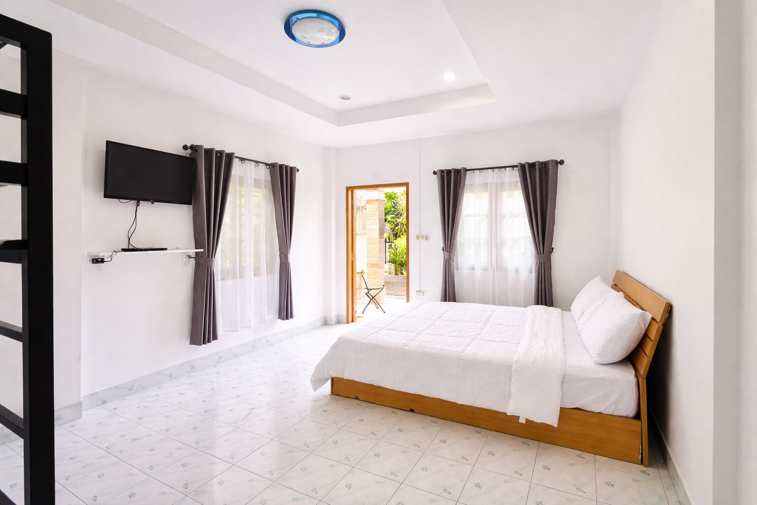 Wifi gratis y ropa de cama 