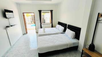 Family Room | Free WiFi, bed sheets