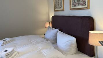 StrykjÀrn/strykbrÀda, resesÀng, gratis wi-fi och sÀngklÀder