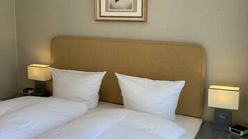 Iron/ironing board, travel cot, free WiFi, bed sheets