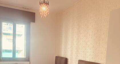 Twin room with shread bath room 2 people’s