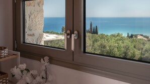 A window with a view of the sea and trees. - Villa Kamaria - 2 Bedrooms with Private Pool and Sea View (Zakynthos)