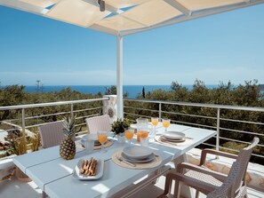 Outdoor dining - Villa Kamaria - 2 Bedrooms with Private Pool and Sea View (Zakynthos)