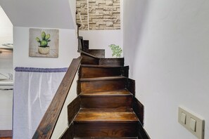 Duplex, 1 Queen Bed, Patio, Courtyard View | Interior