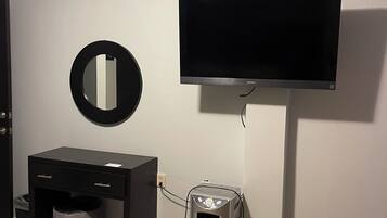 Suite Deluxe, para no fumadores, vista a la ciudad | Interior