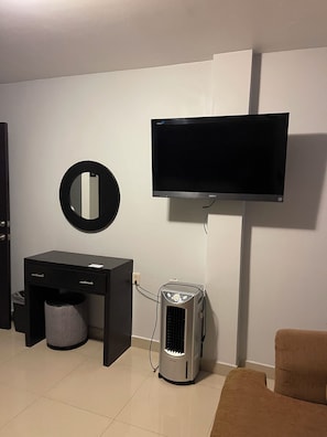 Suite Deluxe, para no fumadores, vista a la ciudad | Interior