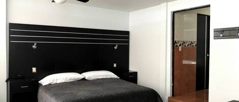 Deluxe Suite, Non Smoking, City View