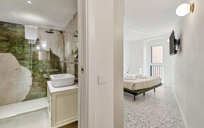 Room - Paradise 1, Marine Lands (Riomaggiore)