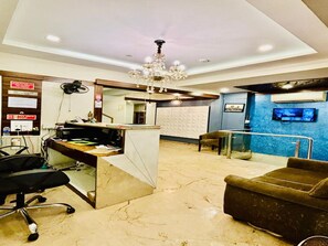 Interior - Hotel Mumbai International (Mumbai)