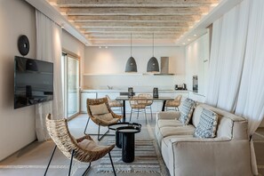 TV - Villa Elettra close to the sea - My Rental Homes (Mykonos)
