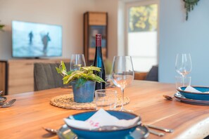 Dining - Moin and welcome to Apartment Watt'n Wunder! (Dangast)