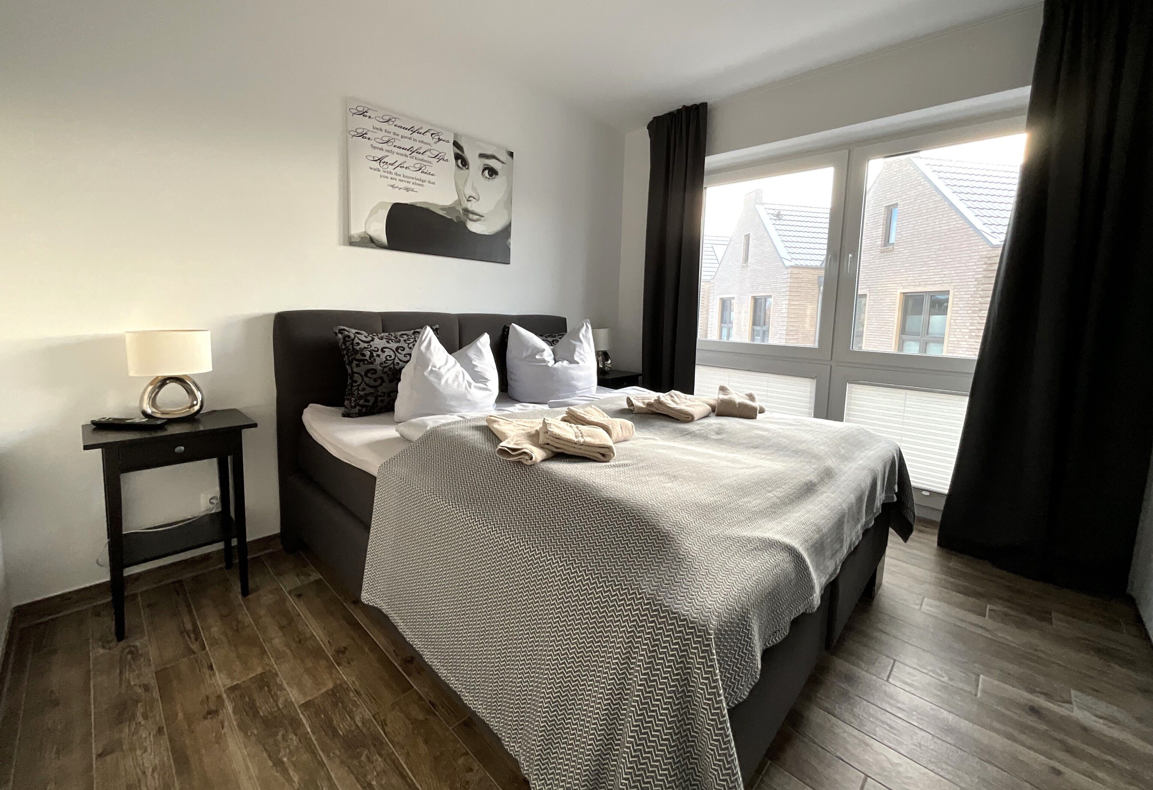 Een strijkplank/strijkijzer, reisbedje, gratis wifi